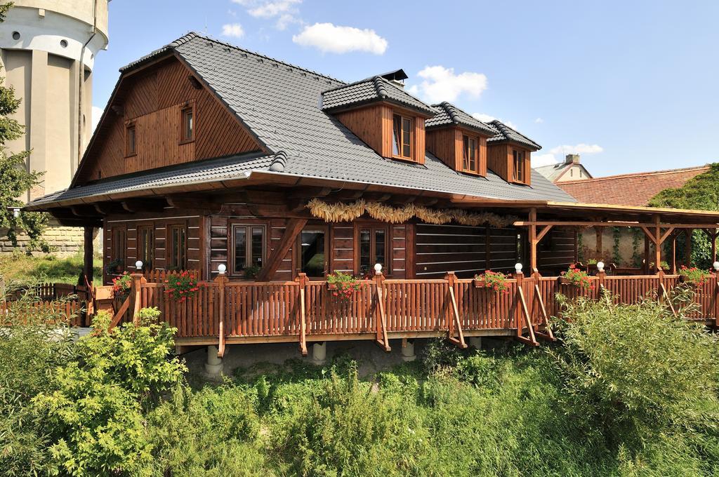 Roubenka U Mlyna Hotel Dasice Exterior photo